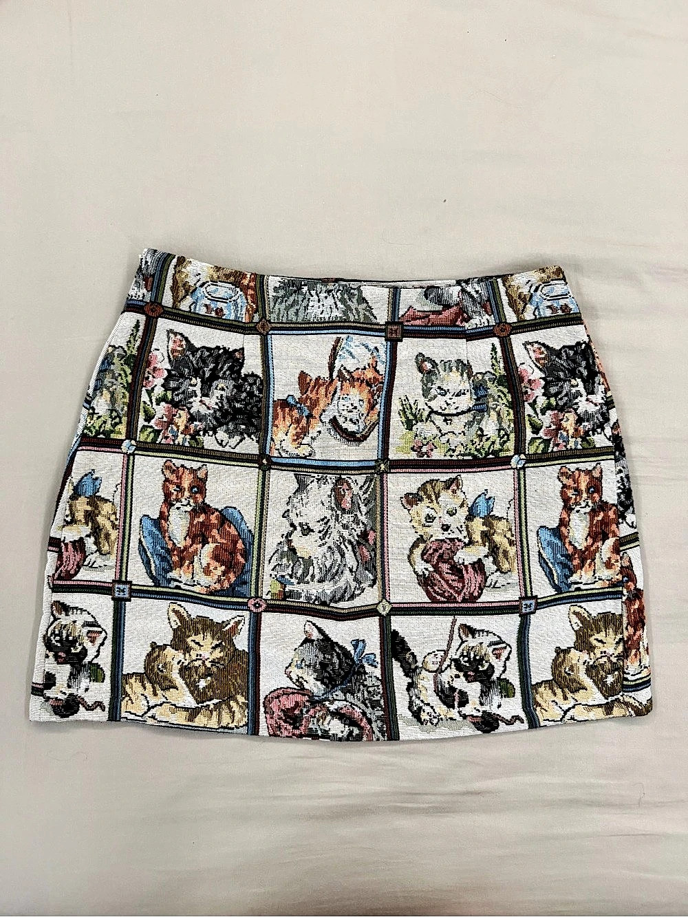 Vintage Style Cat Tapestry Woven Mini Skirt Size M